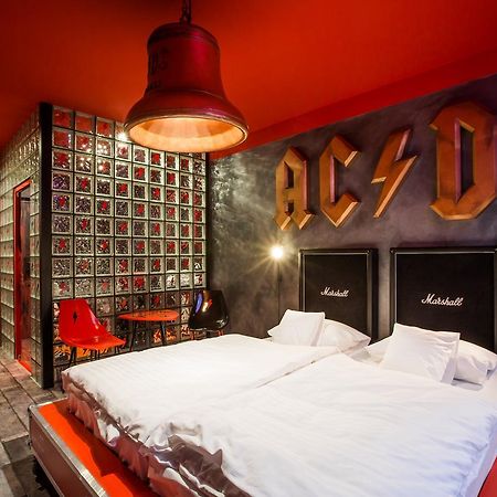 Retro Hotel Garage Ostrawa Zewnętrze zdjęcie